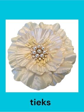 Tieks Ivory Floral Mother’s Day limited Topper w/ Pearl and Rhinestone Center